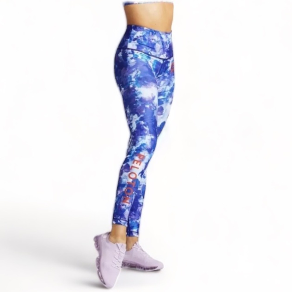 Peloton Women’s Blue Moves High-Rise Leggings Purple/Blue Watercolor Sz Med NEW